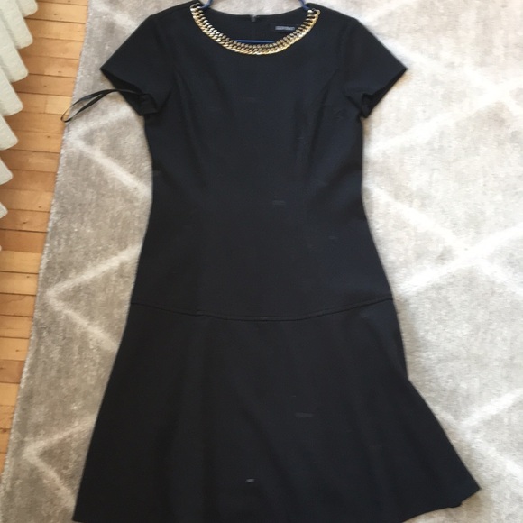 Ellen Tracy Black A line dress w gold inset collar - Picture 1 of 6